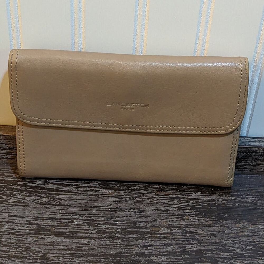 Lancaster Paris Ultra Soft Taupe Leather Wallet/Card Holder